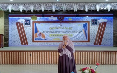 Sosialisasi Kolaborasi Antara Guru dan Orang Tua Dalam Memberikan Layanan Pendidikan